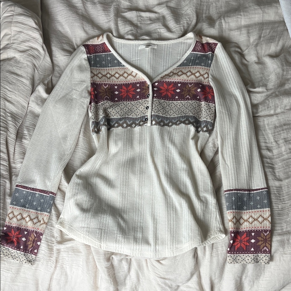 Maurices Cream Top with Red and Gray Accents